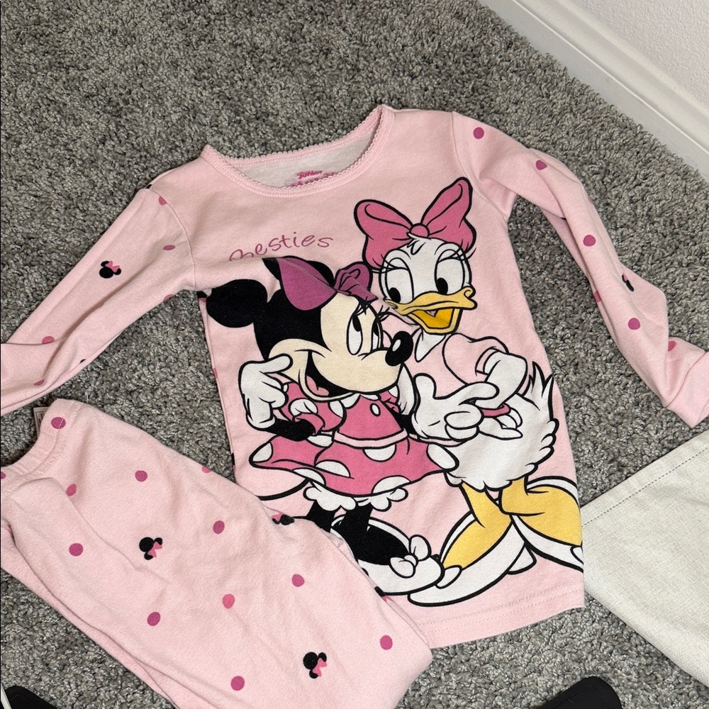 Disney Minnie and Daisy Pink Pajama Set